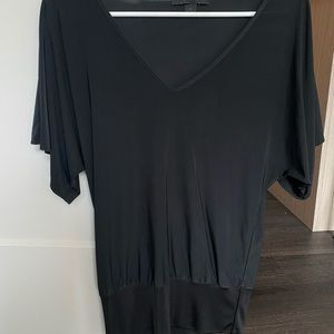 BLACK FLOW SLEEVE TOP
